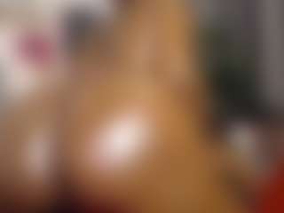 Live cam show with Queen-bree - Ebony Squirt on Camsoda
