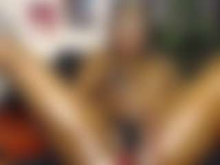 Queen-bree's Live Sex Cam Show