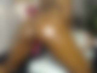 Live cam show with Queen-bree - Spank Black on Fapmatic.com