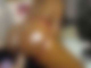 Queen-bree's Live Sex Cam Show