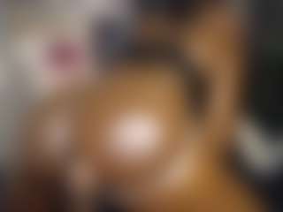 Queen-bree's Live Sex Cam Show