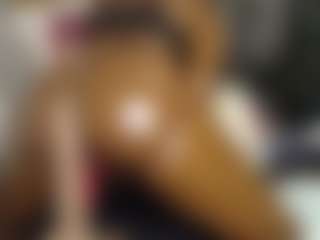 Queen-bree's Live Sex Cam Show