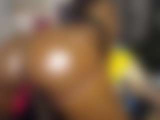 Queen-bree's Live Sex Cam Show