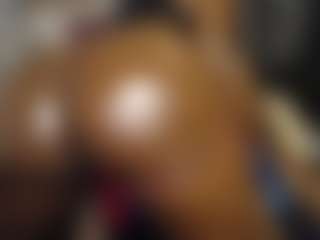 Queen-bree's Live Sex Cam Show