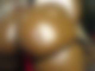 Queen-bree's Live Sex Cam Show