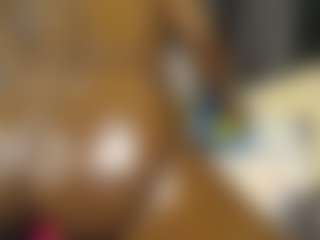 Queen-bree's Live Sex Cam Show
