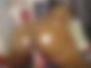 Queen-bree's Live Sex Cam Show