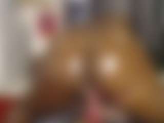 Queen-bree's Live Sex Cam Show