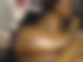 Queen-bree's Live Sex Cam Show