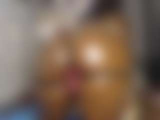 Queen-bree's Live Sex Cam Show