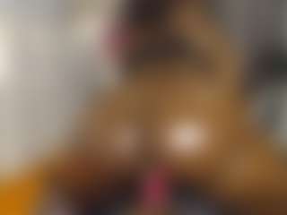 Queen-bree's Live Sex Cam Show