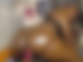 Queen-bree's Live Sex Cam Show