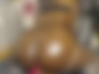 Queen-bree's Live Sex Cam Show