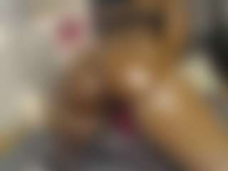 Queen-bree's Live Sex Cam Show
