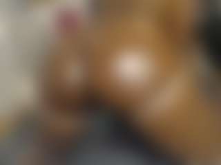 Live cam show with Queen-bree - Spank Ebony on Camsoda Late Night