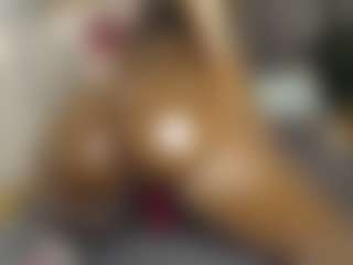Queen-bree's Live Sex Cam Show