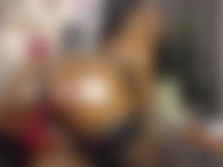 Queen-bree's Live Sex Cam Show