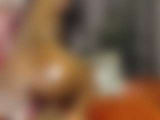 Queen-bree's Live Sex Cam Show