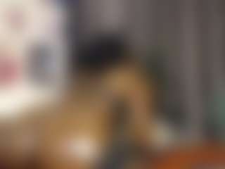 Live cam show with Queen-bree - Black Squirt on hrnylive.com