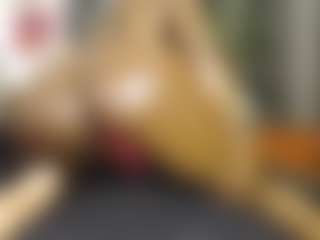 Queen-bree's Live Sex Cam Show