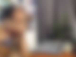 Queen-bree's Live Sex Cam Show