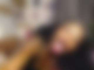 Queen-bree's Live Sex Cam Show