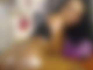Queen-bree's Live Sex Cam Show