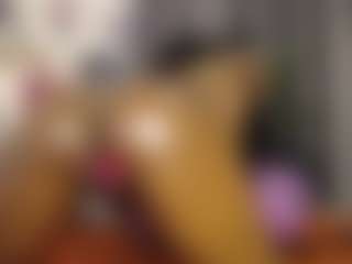 Queen-bree's Live Sex Cam Show