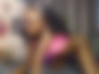 Live cam show with Queen-bree - Ebony on LiveSexCams6