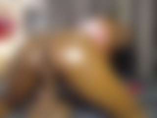 Queen-bree's Live Sex Cam Show