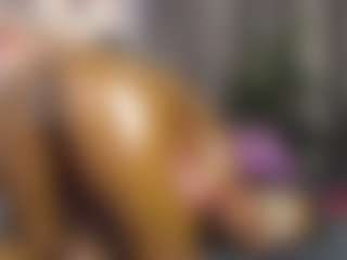 Queen-bree's Live Sex Cam Show