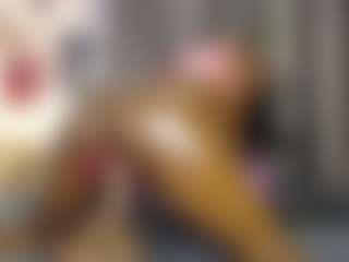 Queen-bree's Live Sex Cam Show