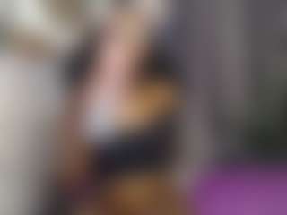 Queen-bree's Live Sex Cam Show