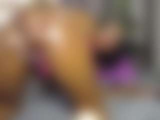 Queen-bree's Live Sex Cam Show