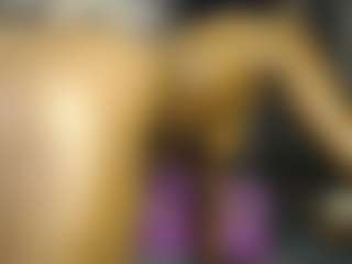 Queen-bree's Live Sex Cam Show