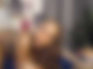 Live cam show with Queen-bree - Ebony Blowjob on CamClone