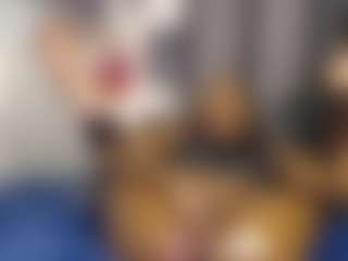 Live cam show with Queen-bree - Black Blowjob on CamClone
