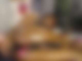 Live cam show with Queen-bree - Amateur on Mixed Magazine Live