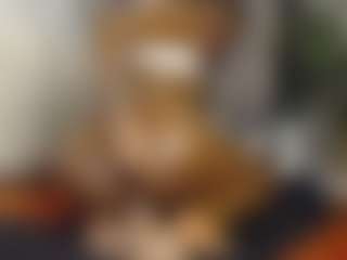 Live cam show with Queen-bree - Ebony Squirt on CamClone