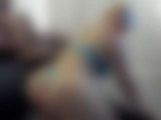 Live cam show with NatiiBigass - Flex on Milfs Live
