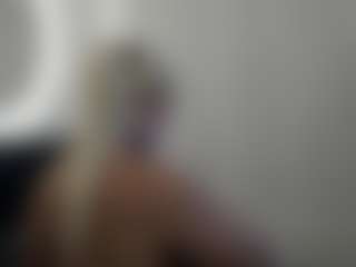 Live cam show with NatiiBigass - Foot Fetish on Strip Flash - Live Sex Shows