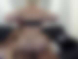 Live cam show with NatiiBigass - Bedroom on Streamer API