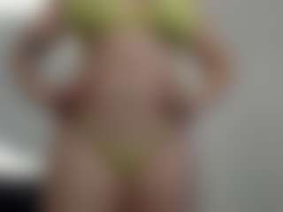 Live cam show with NatiiBigass - Handjob on Camsoda