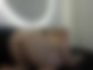 Live cam show with NatiiBigass - Bedroom on camgirlchat.live