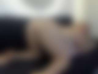 Live cam show with NatiiBigass - Striptease on Sweet Sext