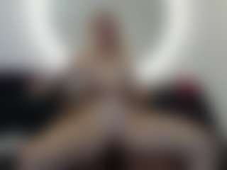 Live cam show with NatiiBigass - Athletic Big Ass on Adult Interactions