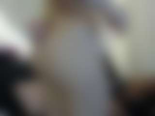 Live cam show with NatiiBigass - Squirt on Cam Slut