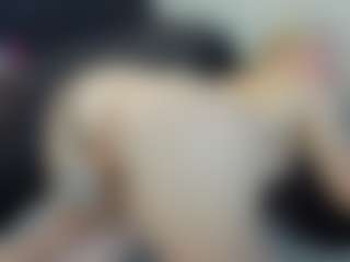 Live cam show with NatiiBigass - Bedroom Mature on xxxlivecams.org