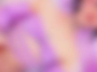Live cam show with SamiQueen01 - Flat Chested on xDating