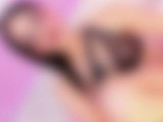 Live cam show with SamiQueen01 - Tease on Camsoda